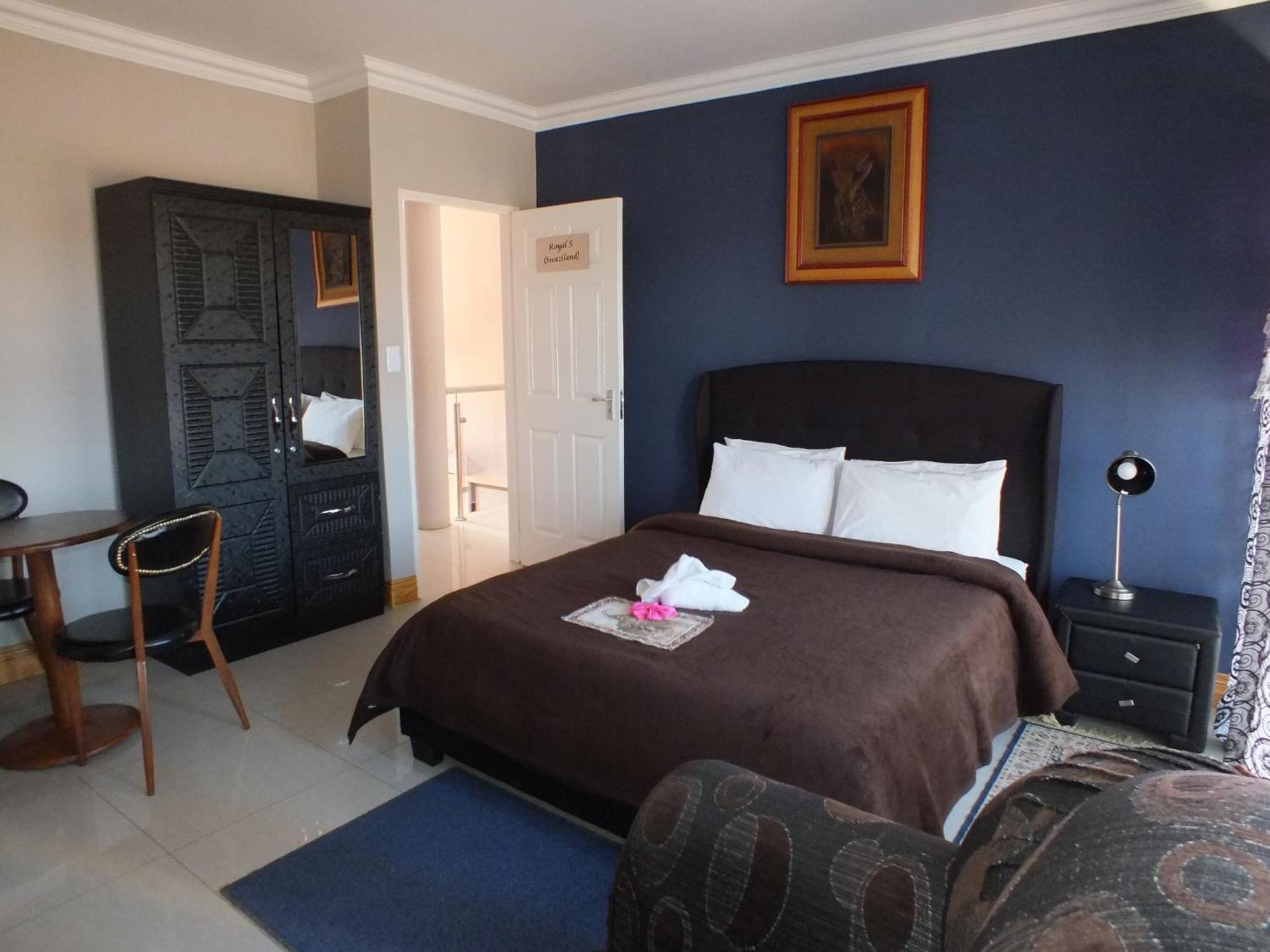 Royal Castle Guest House Уиндхоек Стая снимка