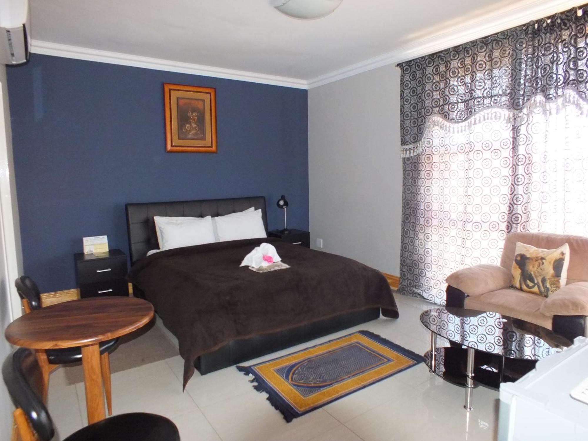 Royal Castle Guest House Уиндхоек Стая снимка